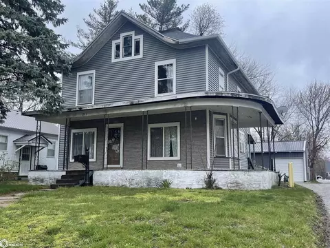 517 W State St, Centerville, IA 52544