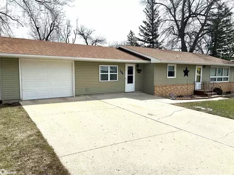 104 N Jackson Ave, Graettinger, IA 51342