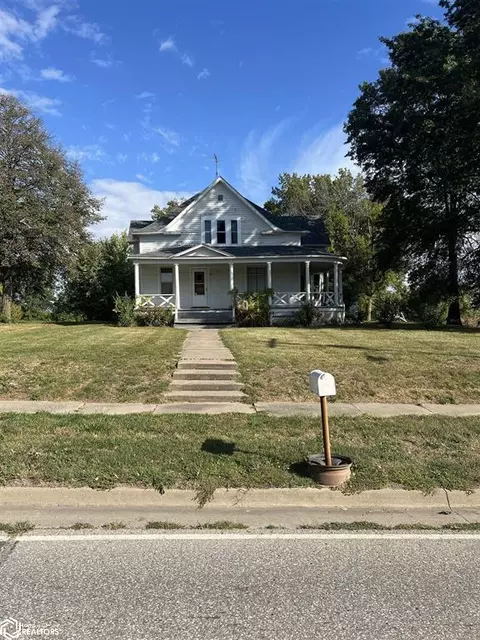 407 W North St, Cantril, IA 52542