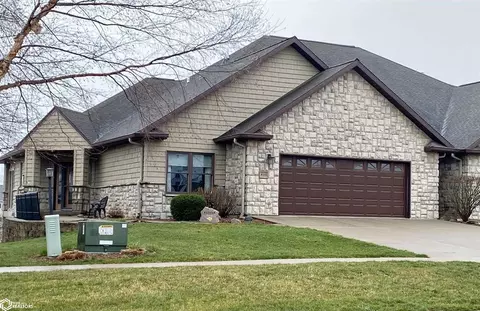 810 W Merle Hibbs Blvd, Marshalltown, IA 50158