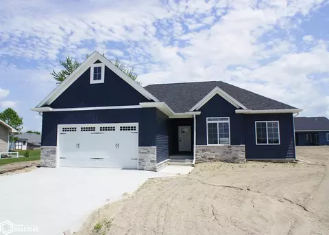 2500 Kamen Dr, Webster City, IA 50595