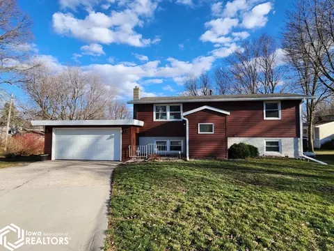 10 Crystal Heights Pl, Ventura, IA 50482