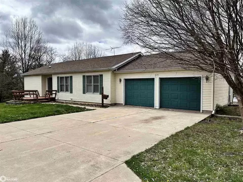 615 S 10th, Warsaw, IL 62379