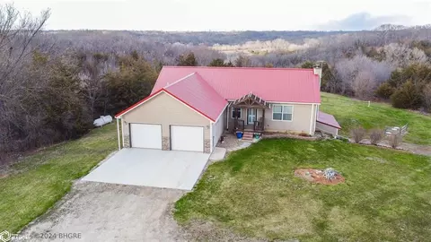 49396 185th Trl, Chariton, IA 50049