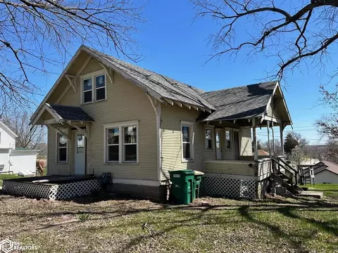 1106 Nodaway St, Corning, IA 50841