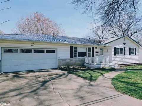 700 Morningside Dr, Burlington, IA 52601