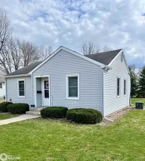 608 1st Ave NE, Clarion, IA 50525