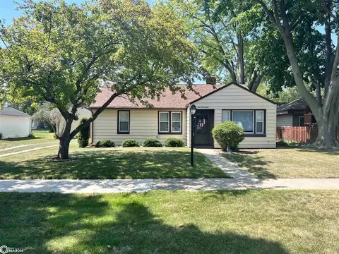 117 Moorhead Ave, Iowa Falls, IA 50126