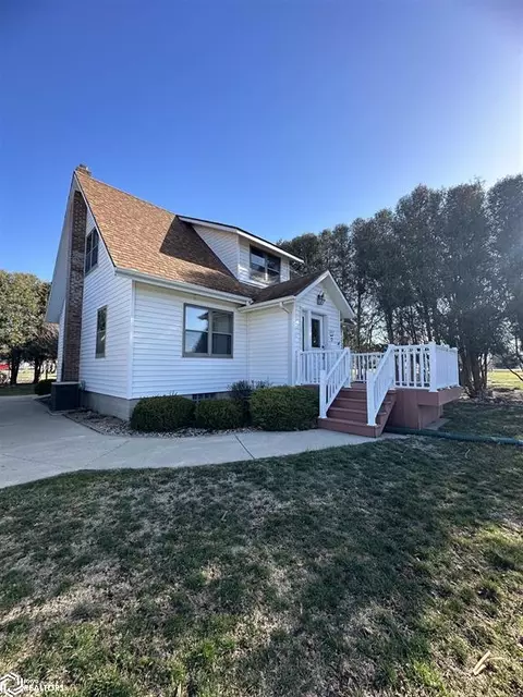 804 S 8th Ave, Northwood, IA 50459