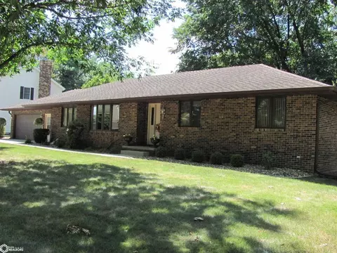 29 Brookwood Ct, Ottumwa, IA 52501
