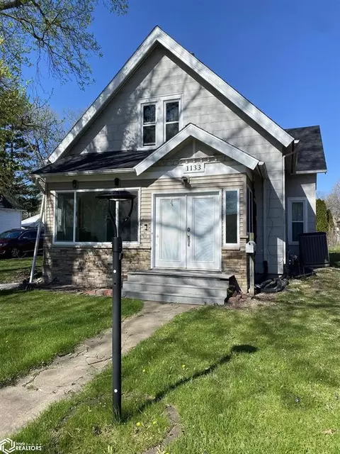 1133 S Leebrick St, Burlington, IA 52601