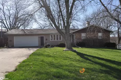 1717 Grant Rd, Carroll, IA 51401