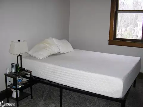 Bedroom - 701 E 9th St, Atlantic, IA 50022 photo 2 of 4