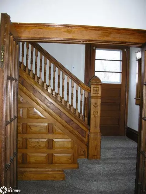 Entry Way - 701 E 9th St, Atlantic, IA 50022 photo 2 of 3