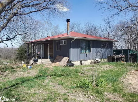 809 Kansas St, College Springs, IA 51637