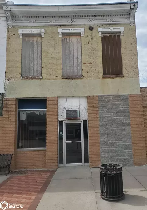 1121 Main St, Hamburg, IA 51640