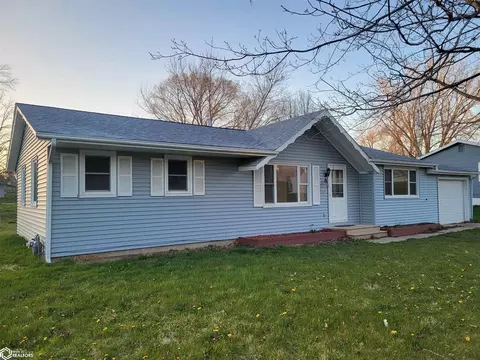 2519 Reyclif Dr, Marshalltown, IA 50158