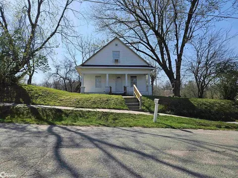 302 N Graves, Ottumwa, IA 52501
