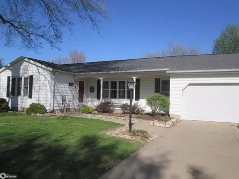 824 Cindy Dr, Burlington, IA 52601