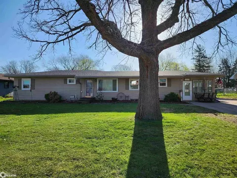 1009 N Spruce St, Creston, IA 50801