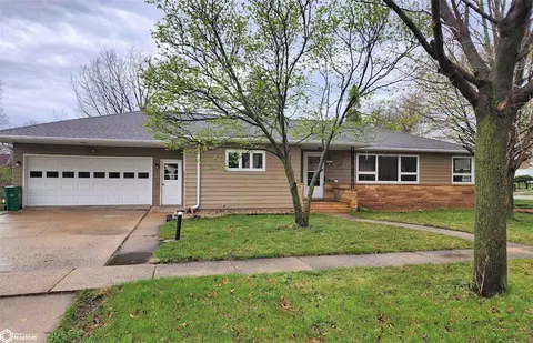 319 Elm St, Algona, IA 50511