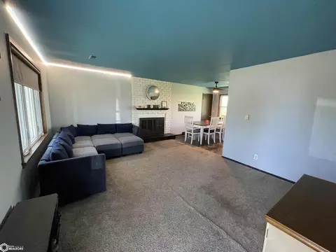 Living - 1523 E Grant St, Centerville, IA 52544 photo 1 of 4