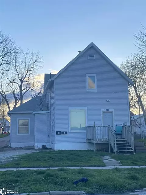 208 N 1st Ave, Marshalltown, IA 50158
