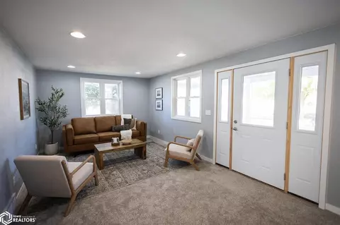 295 W 9th St, Garner, IA 50438 photo 4