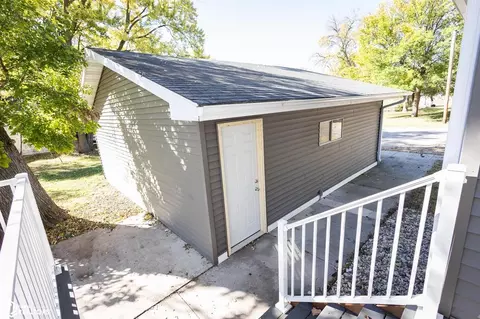 295 W 9th St, Garner, IA 50438 photo 39