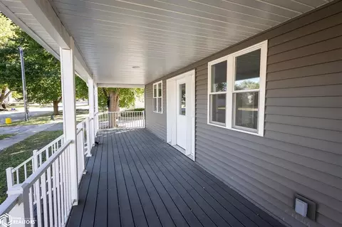 295 W 9th St, Garner, IA 50438 photo 3