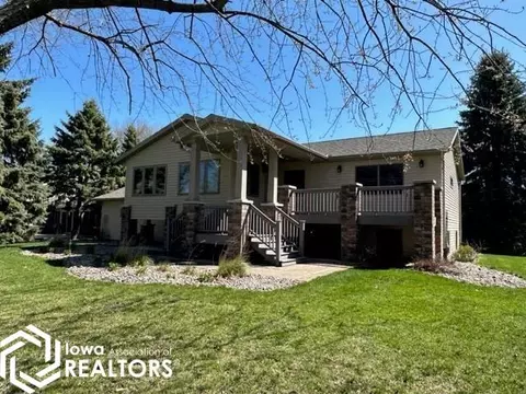 84 Lake Shore Dr, Emmetsburg, IA 50536
