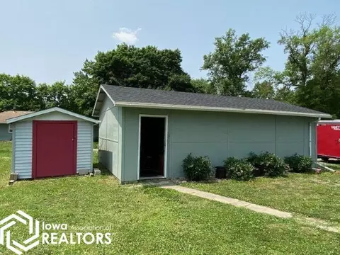Exterior - 1230 State St, Garner, IA 50438 photo 3 of 4