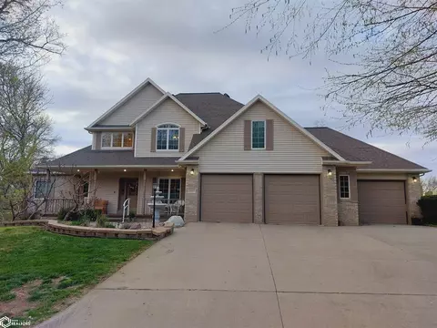 1201 Inman Dr, Red Oak, IA 51566