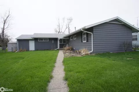 1216 Betsy Ln, Webster City, IA 50595