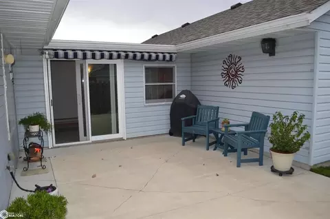 380 S Yorktown Pike #9, Mason City, IA 50401