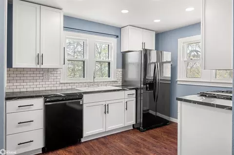Kitchen - 440 E Front St, Colfax, IA 50054 photo 4 of 5