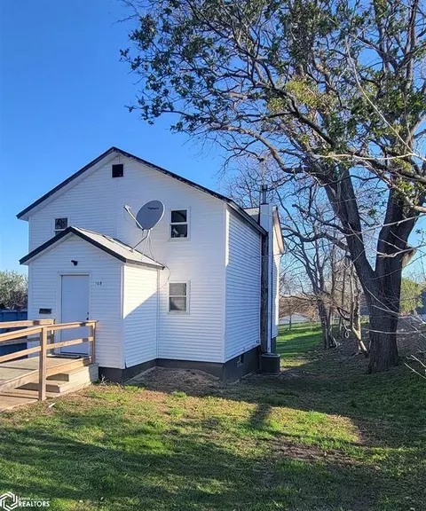 308 W Call St, Algona, IA 50511
