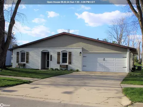 208 Elm St, Iowa Falls, IA 50126