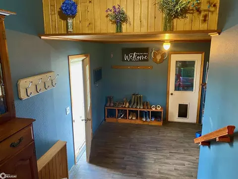 Living - 1033 190th St, Hampton, IA 50441 photo 1 of 5