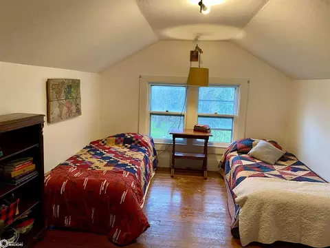 Bedroom - 1033 190th St, Hampton, IA 50441 photo 7 of 8