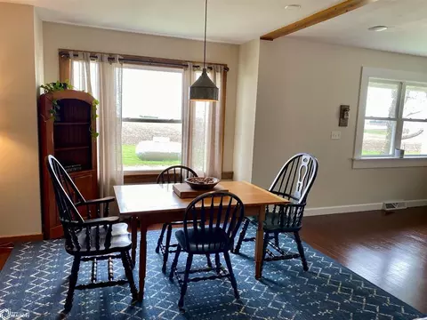 Dining - 1033 190th St, Hampton, IA 50441 photo 4 of 4
