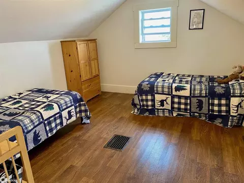 Bedroom - 1033 190th St, Hampton, IA 50441 photo 8 of 8