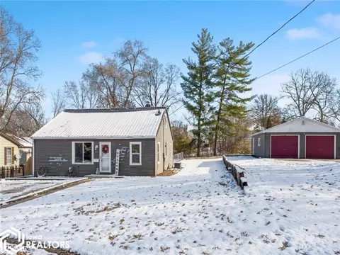 802 Gurney St, Oskaloosa, IA 52577