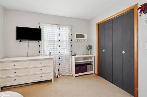 831 5th St, Nevada, IA 50201 photo 11