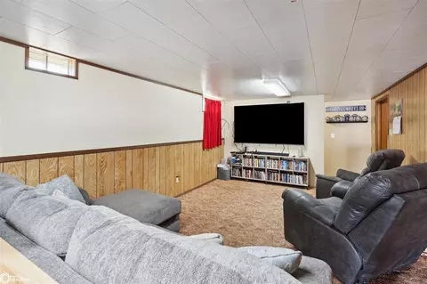 831 5th St, Nevada, IA 50201 photo 16