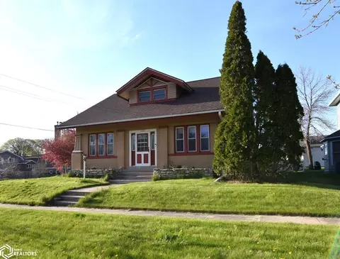 703 1st Ave NE, Clarion, IA 50525