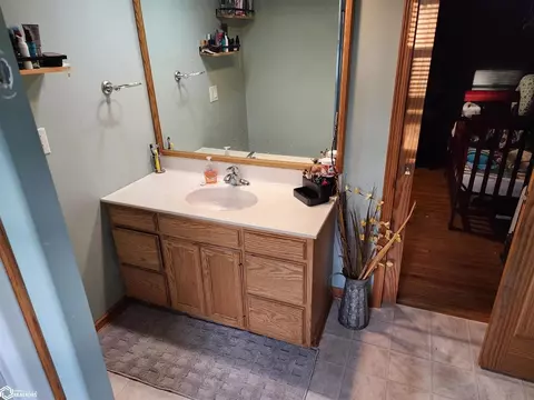 Bath - 308 S Walnut St, Odebolt, IA 51458 photo 1 of 3