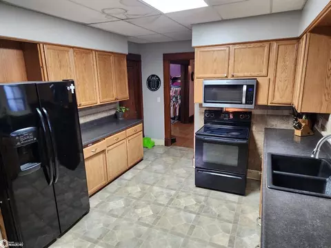 Kitchen - 308 S Walnut St, Odebolt, IA 51458 photo 3 of 4