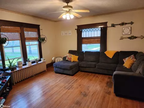 Living - 308 S Walnut St, Odebolt, IA 51458 photo 1 of 5