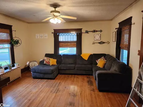 Living - 308 S Walnut St, Odebolt, IA 51458 photo 2 of 5